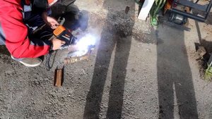 Мобильный сварочный инвертор STURM AW97I201