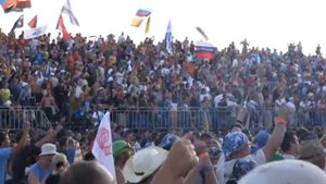 Нашествие 2009, группа Чайф, веселые танцы