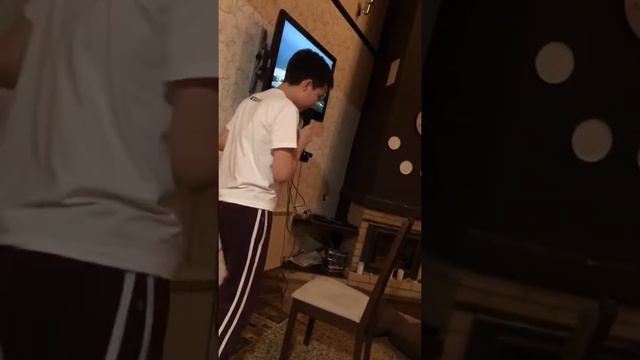 мальчик поёт свит дримс очень красиво хорошо хорошо смотреть онлайн