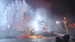 Queen + Adam Lambert Another One Bites the Dust Live in Tokyo 2014