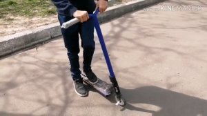 Обучение трюку "бар" на самокате