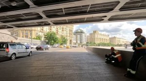 Прибыв на вызов в зону, хирург отказался делать кесарево зечке с тройней, а едва привели военврача