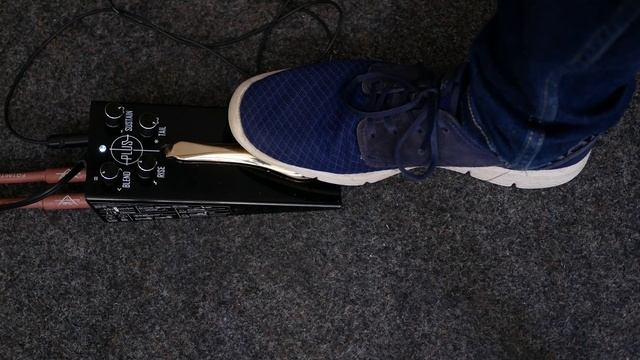 Plus Pedal with Saxophone смотреть онлайн