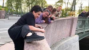 ПУТЕШЕСТВИЕ ПИТЕР-ВЫБОРГ ч.5: Заселение в ПИТЕРЕ Первая ЭКСКУРСИЯ и чумовой экскурсовод ОБНОВКА