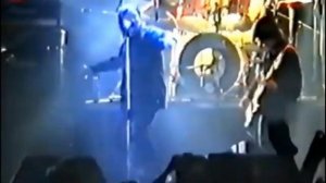 Пьяный Егор Летов пердит, пукает и танцует под песню Санбоя "красные фантики"