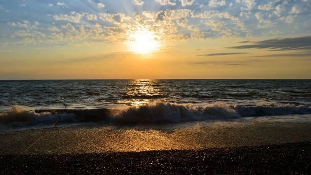 Морской шум волн успокаивает и детей и взрослых смотреть онлайн