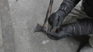 КАК ВЫТАЩИТЬ КЛИН ИЗ ТОПОРИЩА...