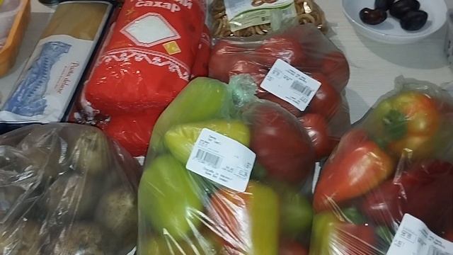 ?Покупки с выгодными акциями. ?Заготовки на зиму