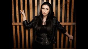 Низкий женский вокал ( контральто ) Brittney Hayes (Unleash the Archers) Power metal....