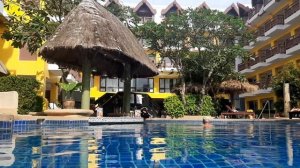 Пхукет.Карон 2023.Курс бата, погода.Бассейн отеля Woraburi.