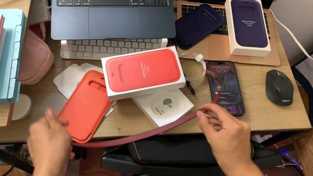 iPhone 12 Pro Max Leather Sleeve unboxing in 2023 смотреть онлайн
