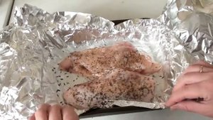 Очень сочная куриная грудка в духовке Пальчики оближешь!