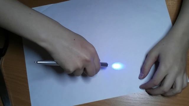 Афигеть! Ручка которая пишет невидимыми чернилами!•﹏• смотреть онлайн