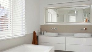 Дизайн белой ванной комнаты