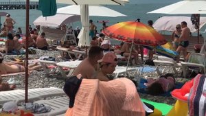 Красивые девушки на пляжах Сочи