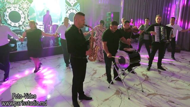 Lautarii de la Nord - Hora de la Nord la Cumatria Andrei смотреть онлайн