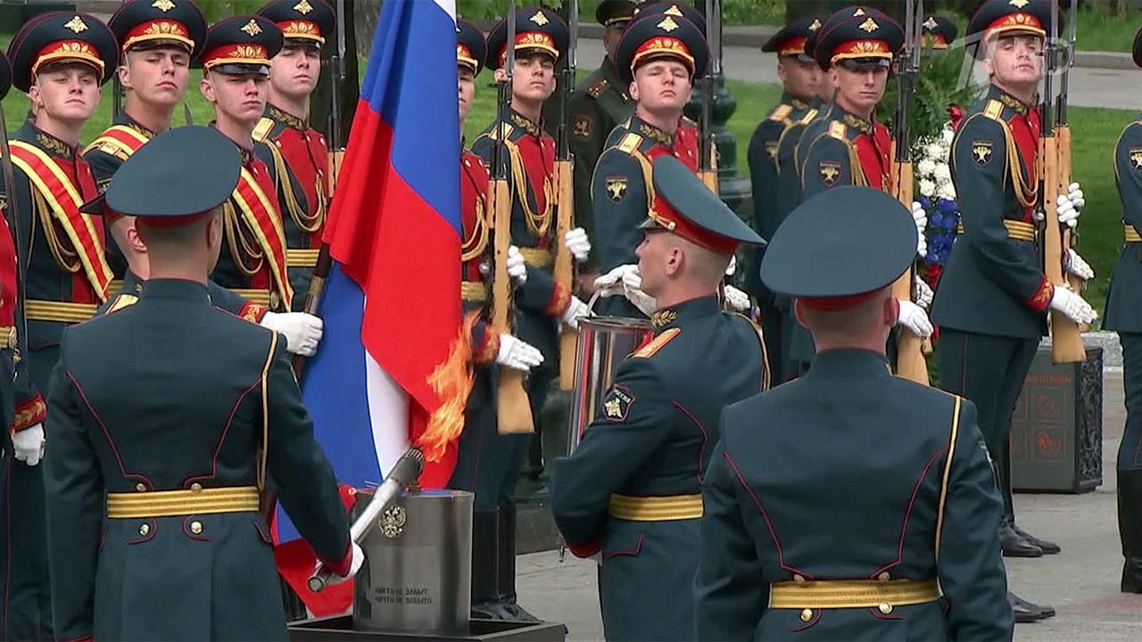 В Александровском саду стартовала масштабная акция "Огонь памяти"