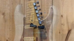 Fender Player Plus Stratocaster - Maple Fingerboard - Olympic Pearl