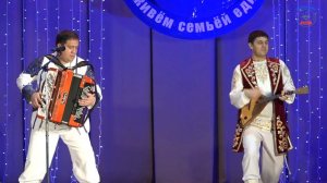 Дуэт баян балалайка    18-09-28н