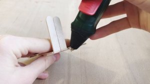 DIY : ? Lit 1 place miniature en bâtonnets de bois