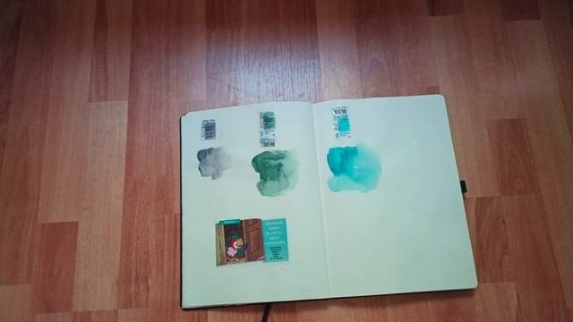 Обзор листалка огромного скетчбука от Sketchmarker
