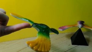 Балансирующая птица. В чем секрет?! Досмотри до конца)