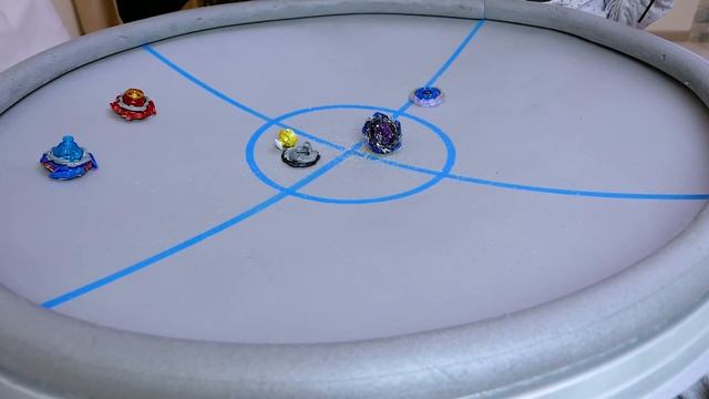 МАЛЬЧИКИ ПРОТИВ ДЕВОЧЕК БЕЙБЛЭЙД ВЫЗОВ Семейный Чемпионат На Большой Арене смотреть онлайн