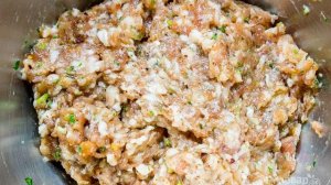 Колбаски из свинины с петрушкой