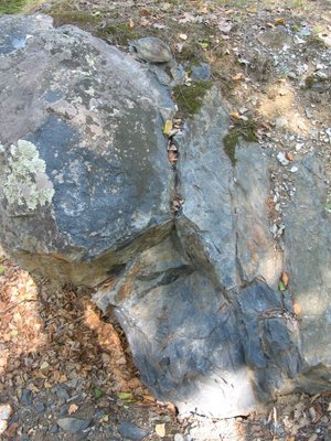 Южный Урал. Камни. Голубая мулдакаевская яшма.