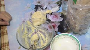 На эту насадку будет клевать любая рыба. Насадка из гороха.