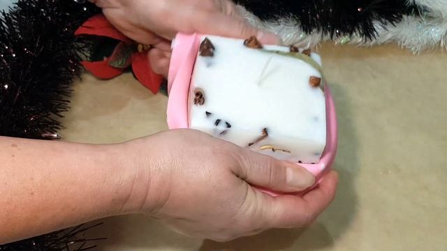 ДЕЛАЕМ СВЕЧИ ДОМА. Свеча для уютного Рождества.