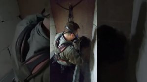 Чистим вентиляционную шахту.