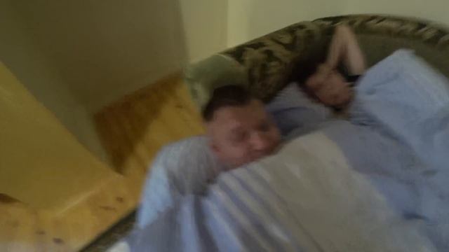 ПЕРВЫЙ РАЗ НА ЛЫЖАХ С FARBIZZBAT9 смотреть онлайн