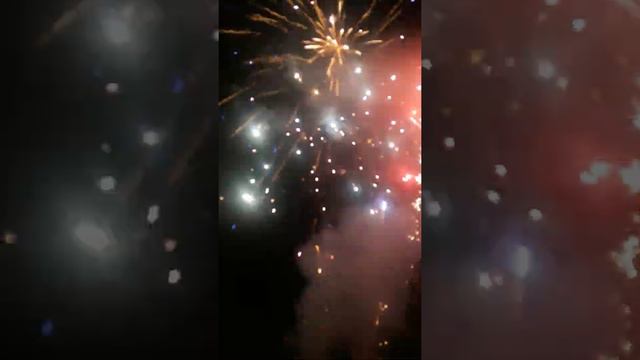 В Южном Бутово отменили салют. смотреть онлайн