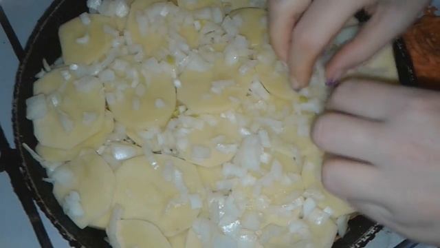 Картошка со шпротами смотреть онлайн