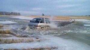 покатушки TOYOTA TOWN ACE в брод