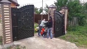 Монтаж кованых ворот