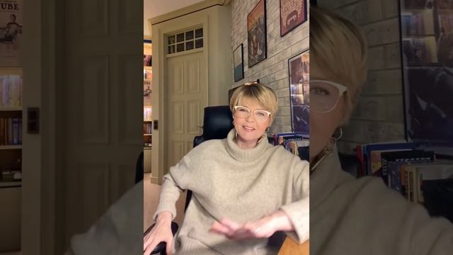 ЧТО ДЕЛАЕТ НАС СЧАСТЛИВЫМИ? смотреть онлайн