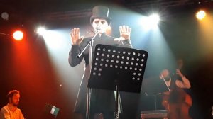 Дореволюціонный Совѣтчикъ. Есть только мигъ