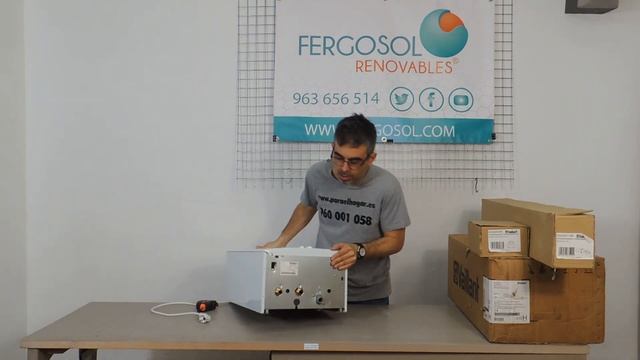 Calentador a gas Estanco Vaillant Turbo Mag Pro. смотреть онлайн