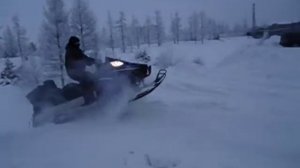 как нельзя кататься на снегоходе...