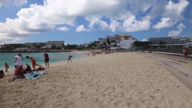 Остров Сент Мартин. Взлёт самолета. смотреть онлайн