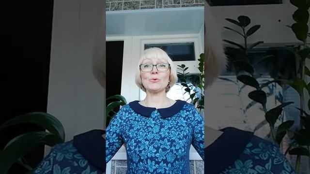 51. Сплю...И снится мне чудесный сон....Лето, птицы, море...и любимый друг...... смотреть онлайн