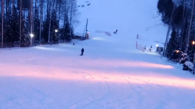 Спуск на снегокате с большой горки смотреть онлайн