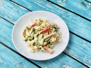 Салат с морепродуктами!