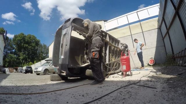 Пескоструй днища Volkswagen Transporter T2B 1977 г.в смотреть онлайн