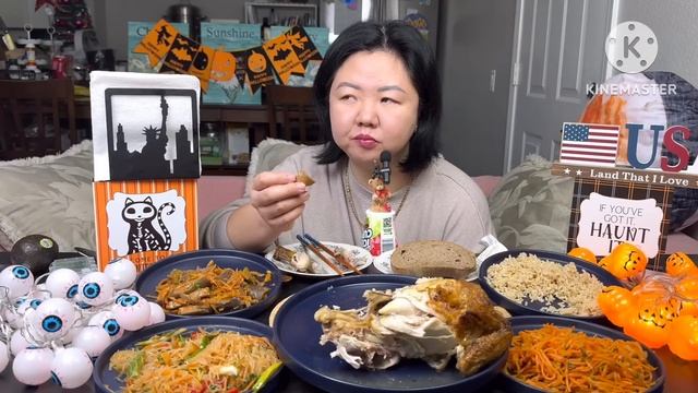 Мукбанг пол курицы в 1 лицо! Хлеб не жуется, салаты корейские на высшем уровне! Оля-кулинар от Бога смотреть онлайн