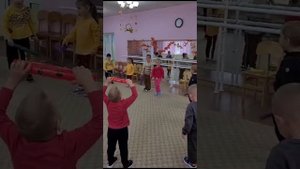 Разминка "Похлопаем в ладошки" с Boomwhackers. Средняя гр.