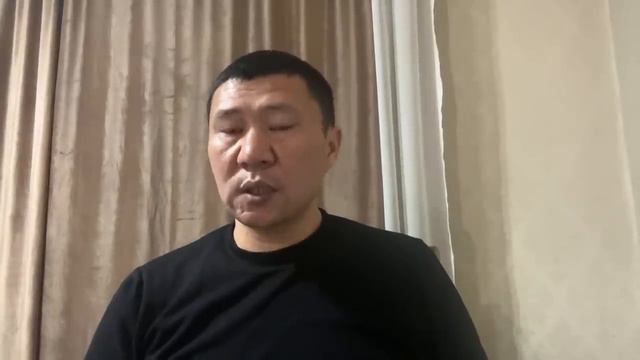 Абысындай алышкан эки жетекчи тууралуу