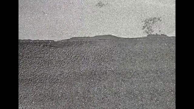 Ремонт наплавляемой кровли. Вскрываем Пузырь и заделываем его